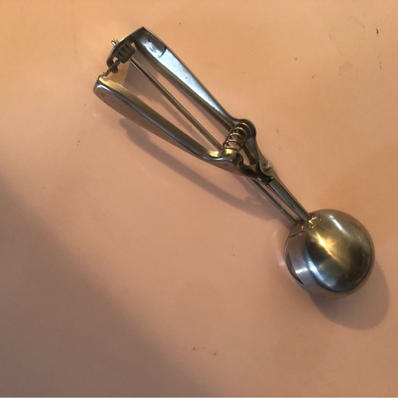 Stainless Steel Ice Cream Scoop spring action, potatoes, ice cream, rice- used - Picture 6 of 6